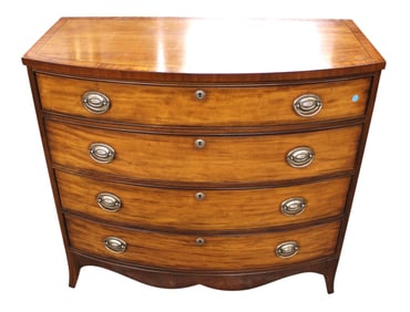 Like new Ethan Allen Rogers style chest