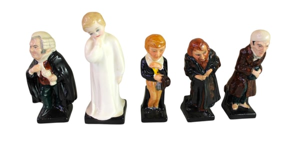 5 Royal Doulton figures good condition