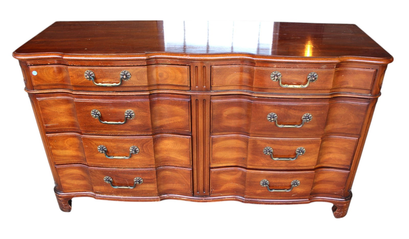 Quality vintage solid mahogany 8 drawer low chest (1 of 6)