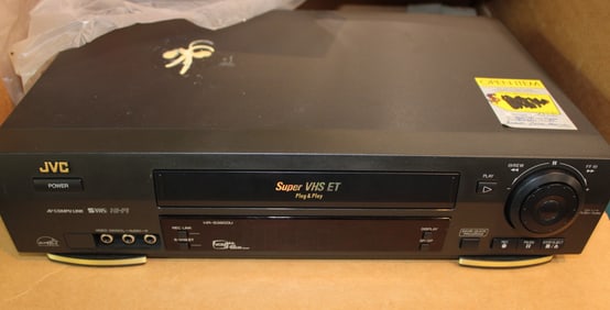 JVC VHS ET plug and play