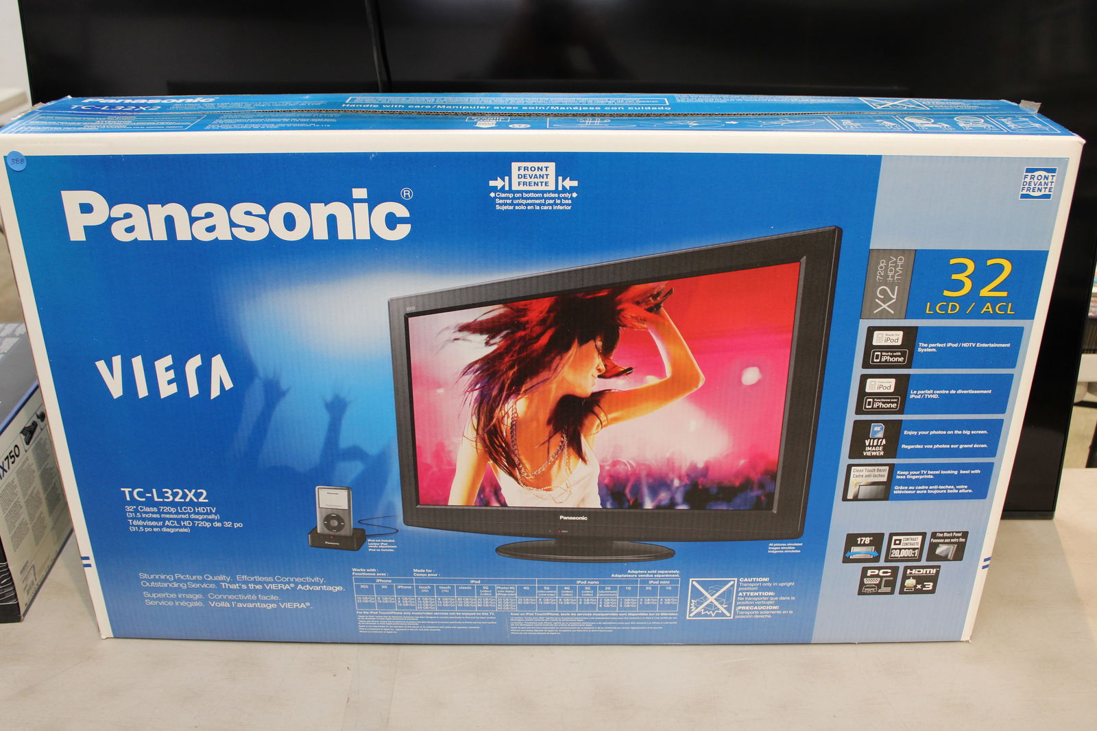 New Panasonic 32" LCD Television Model T-L32X2 (1 of 3)