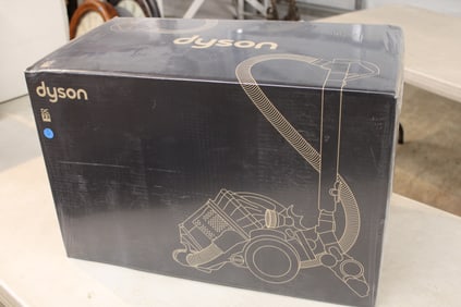 New Dyson DC23 Vacuum Cleaner