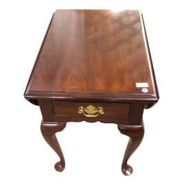 Stickley Cherry Drop Leaf Queen Anne Table
