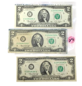 3 US $2 Bills dated 1976