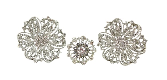 3 vintage costume brooches, 2" to 1.5" diameters