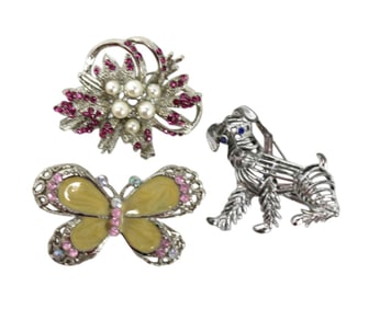 3 vintage costume brooches