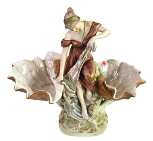 Lrg porcelain vase double shelf center piece occupied Japan