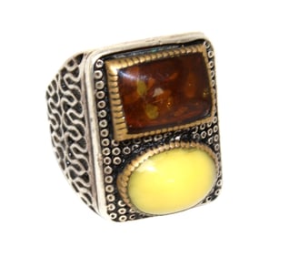 Vintage Baltic & Eggyolk amber sterling ring size 13