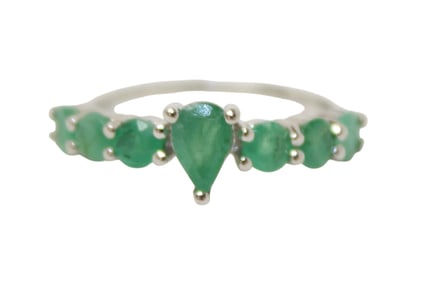 Natural emerald 7 stone ring in sterling silver size 7