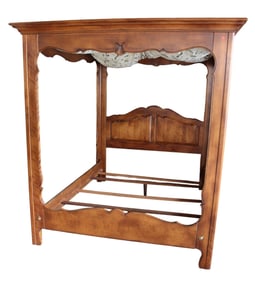 Beautiful country french queen size canopy bed - complete