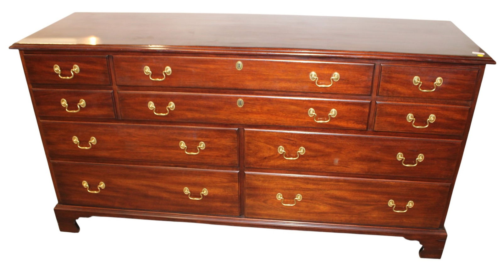 Henkel Harris solid mahogany 10 drawer low chest (1 of 7)