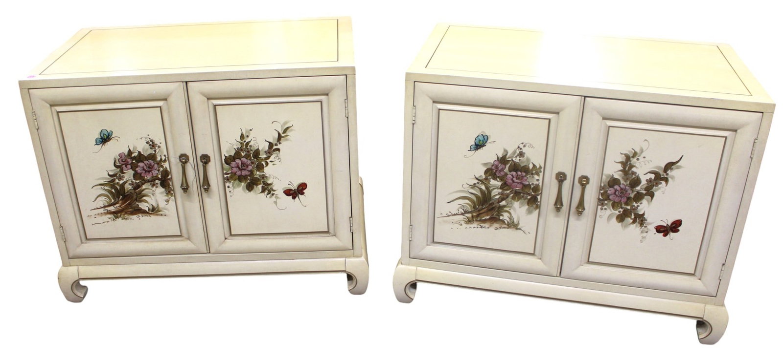 Pair mid century floral decorated nightstands: Pair of mid century 2 door floral decorated nightstands, off white, structurally sound, original finish, good condition with tops show wear. 23?h x 28?w x 17?d