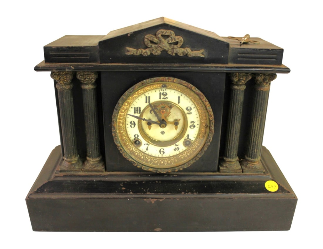 Antique Asonia iron colonial mantle clock (1 of 4)