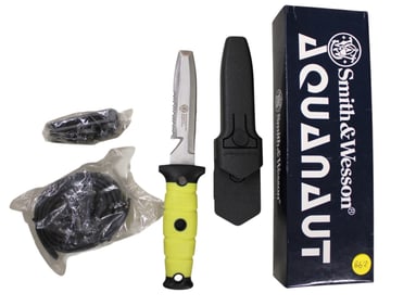 Smith and Wesson Aquanaut Divers knife, yellow handle with box