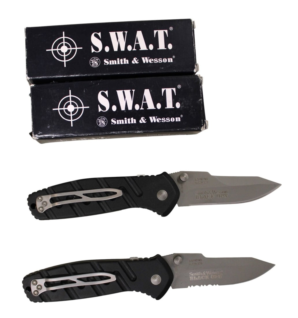 2 Smith and Wesson knives, Black Ops Swat (1 of 2)