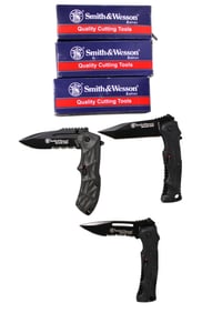 3 Smith and Wesson knives, black ops