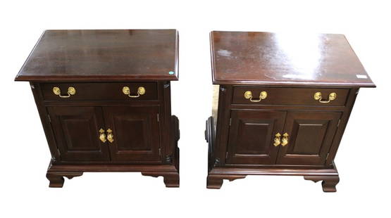 Pair Stickley bracket foot solid mahogany nightstands: Pair of Stickley 1 drawer 2 door bracket foot solid mahogany nightstands, original finish, structurally sound, good condition with some slight wear on top. Each 26.25"h x 26"w x 17"d