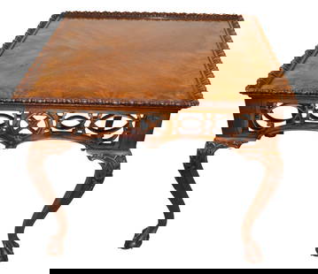 Vintage Wellington Hall chippendale style lamp table: Vintage Wellington Hall chippendale style lamp table, solid mahogany, structurally sound and original finish with some finish wear. 23"h x 30"d x 30"w