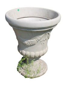 Victorian style resin planter