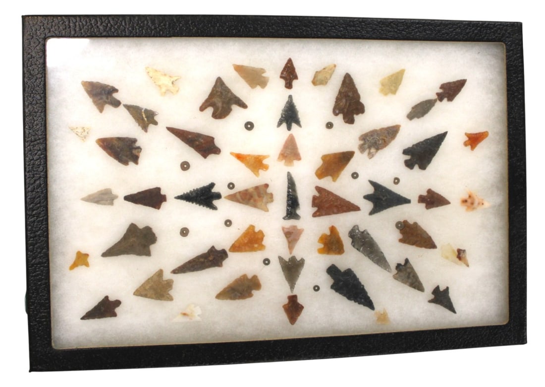Native American artifacts arrow heads and other (1 of 3)