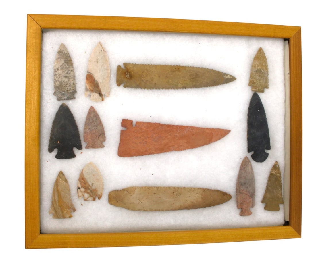 Native Amer. artifacts spear & arrow heads (1 of 3)