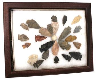 Native Amer. artifacts arrow heads in walnut case