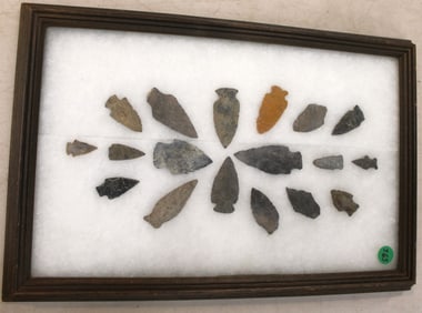 Native Amer. artifacts arrow heads in walnut case