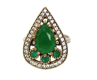 Vintage style emerald 5 ctw & topaz ring in s/s