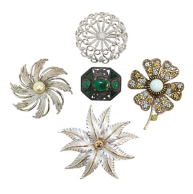 5 vintage signed brooches