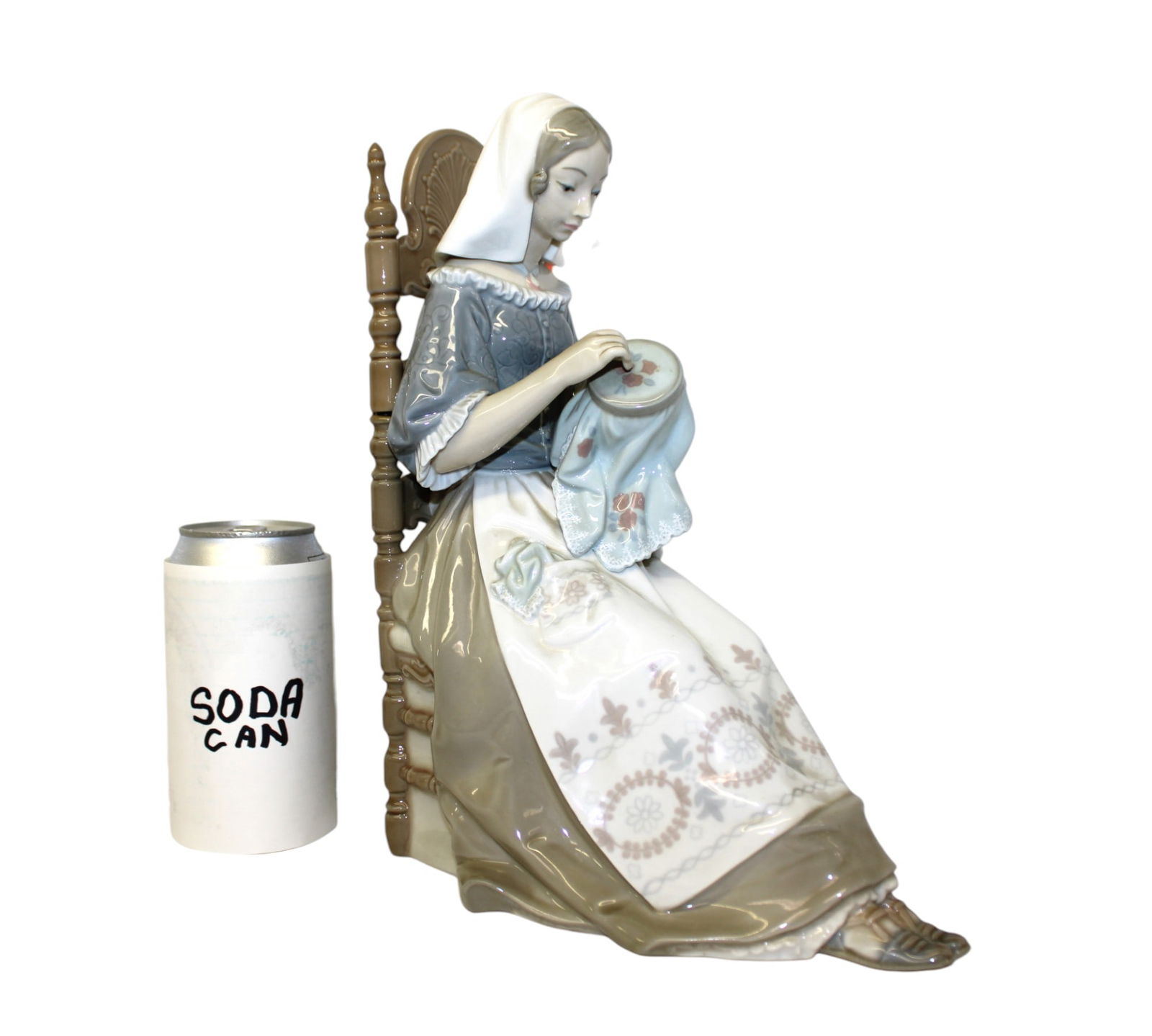 Vintage large Lladro porcelain of lady doing n/p chair (1 of 7)