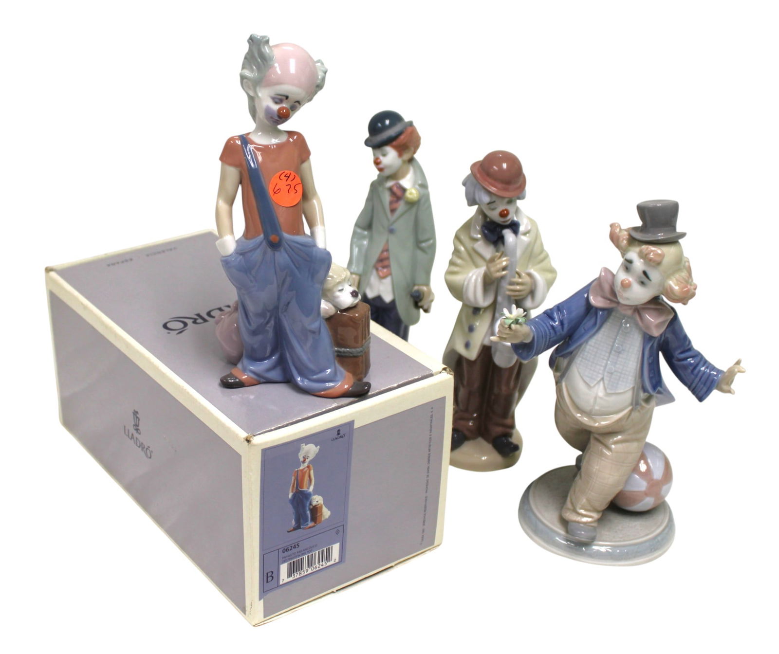 4 vintage Lladros porcelain clowns (1 of 9)