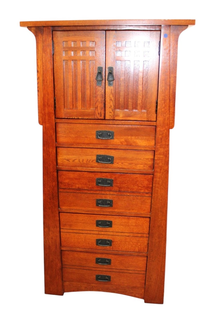 Mission oak gentleman's cedar line chest (1 of 7)