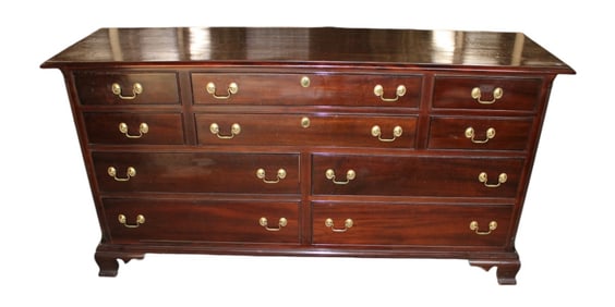 Stickley solid mahogany 10 drawer low chest