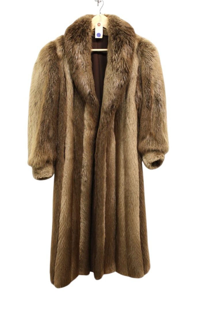 Vintage beaver long fur coat (1 of 3)