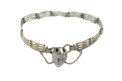 Brimingham sterling silver padlock bracelet circa 1981