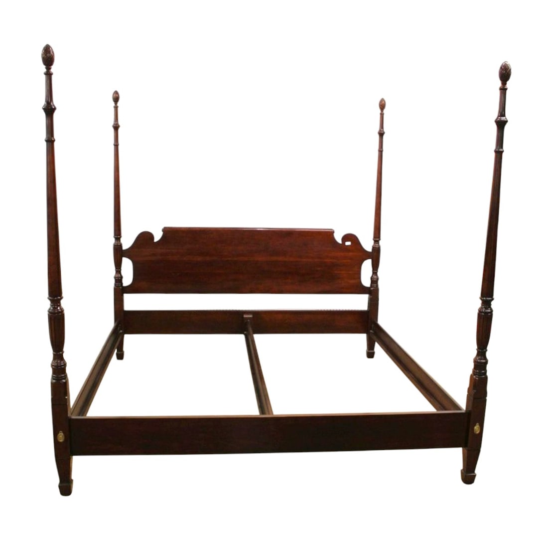 Statton Old Towne Collection 4 poster king bed (1 of 6)