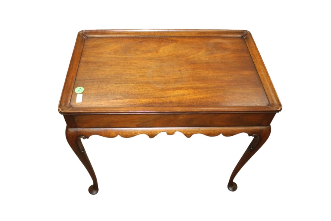 Vintage Kittinger mahogany queen anne tea table: Vintage Kittinger queen anne tea table with pull out trays, mahogany, original finish, structurally sound with some slight wear on top. Each 26.5"h x 31.5"w x 18.5"d