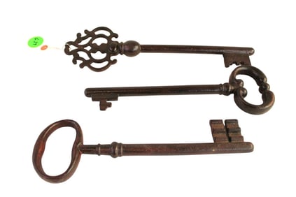 3 Large cast iron skeleton keys