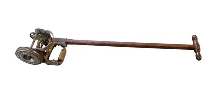 Antique Philadelphia lawn trimmer w/original stenciling