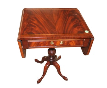 Vtg Hekman burl mahogany table