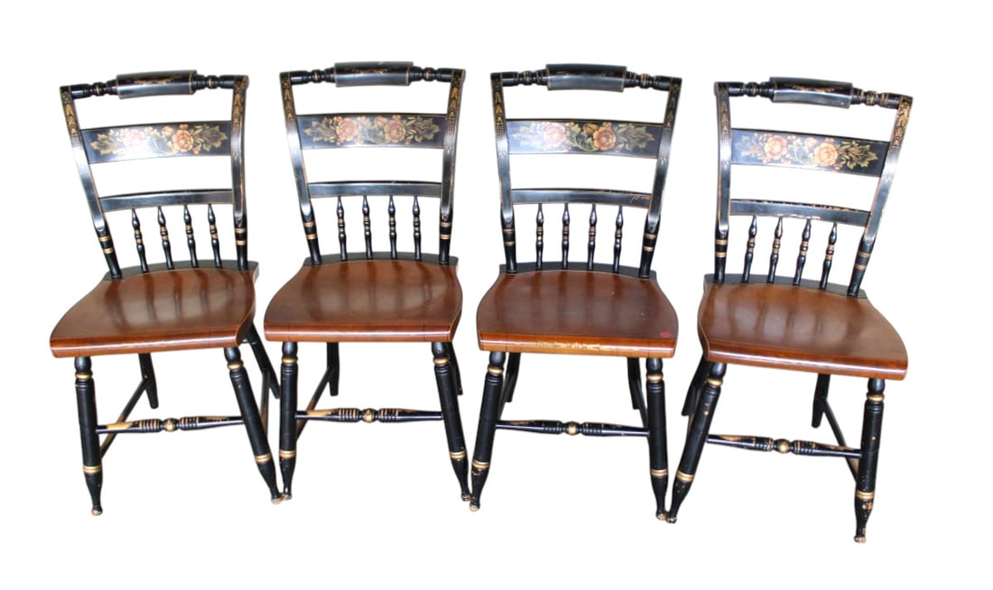 Set of 4 vintage cherry Hitchcock stenciled chairs (1 of 6)