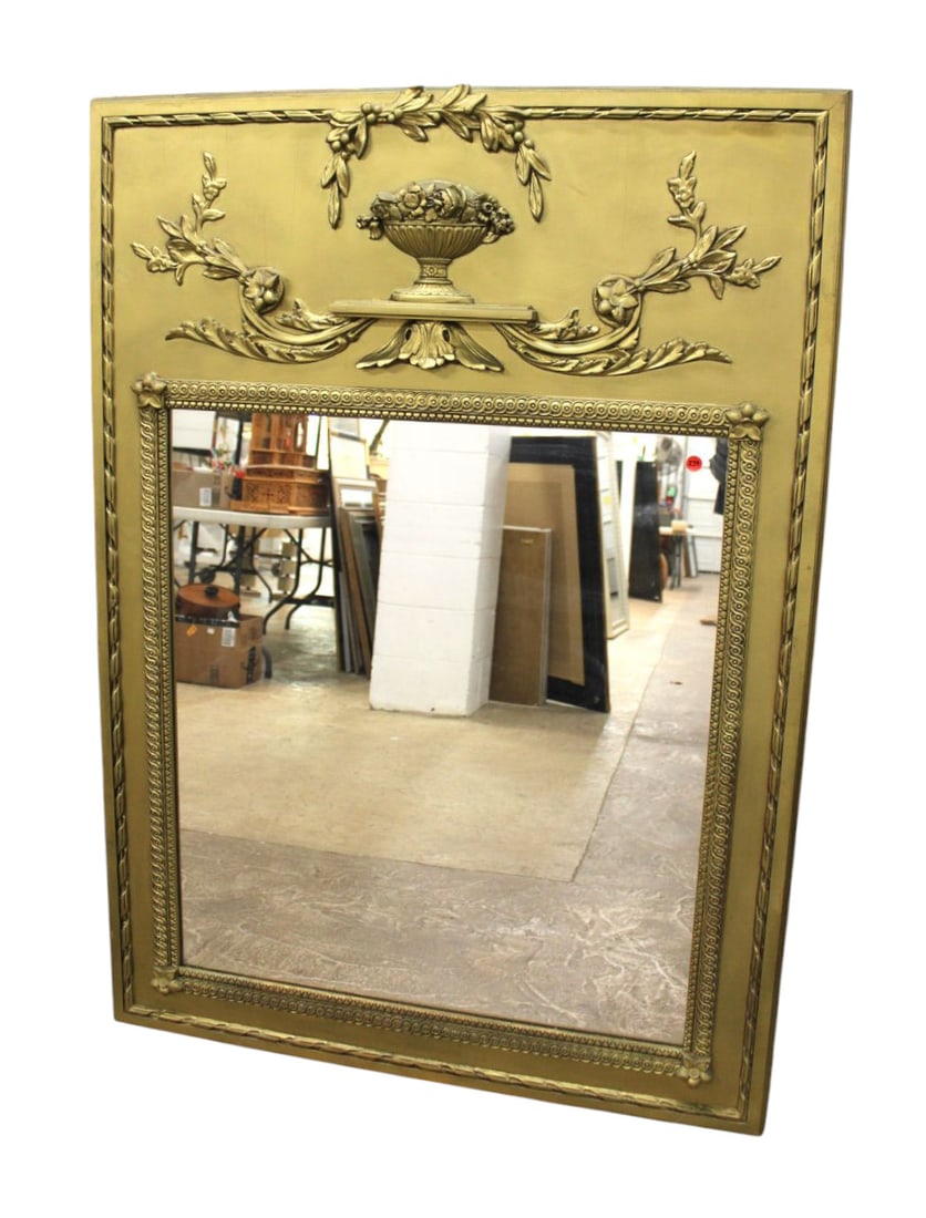 Vintage carved wood decorator mirror (1 of 3)