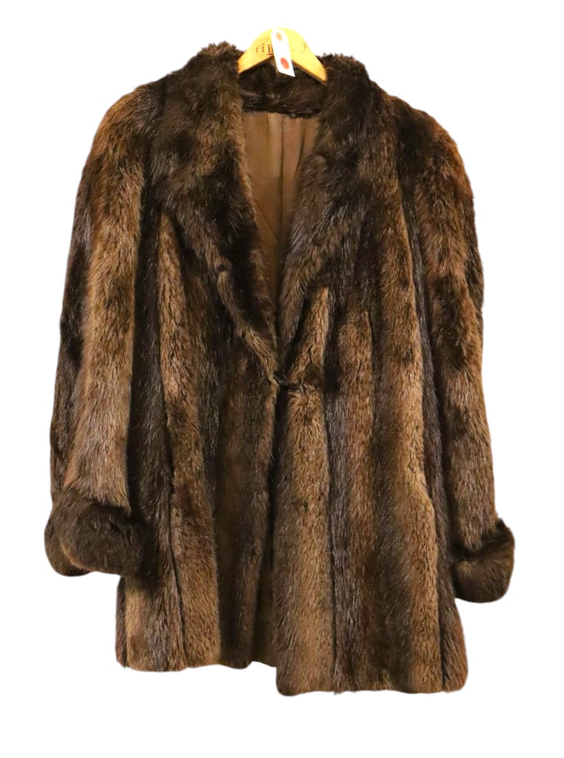 Vintage mid length fur coat (1 of 3)