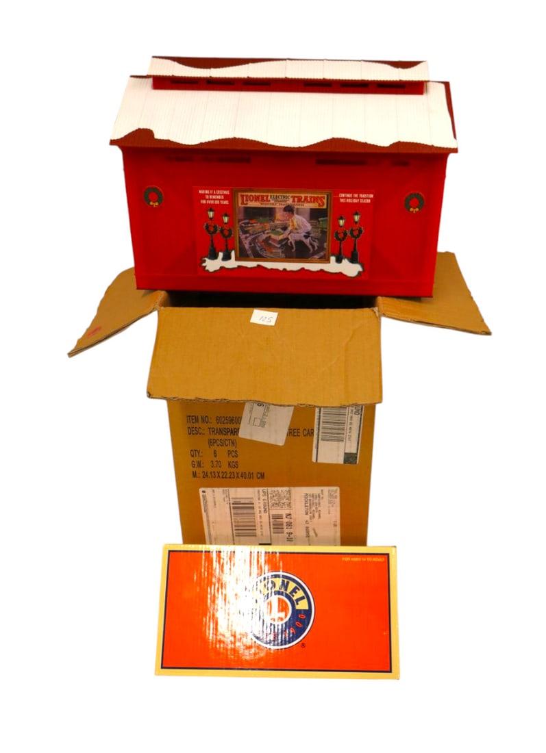 Lionel NY Central Speeder 6-37067 & Lionel Christmas Bldg (1 of 3)