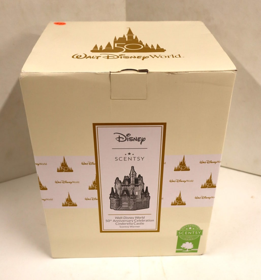 50th Anniv Cinderellas Castle Scentsy Warmer, new (1 of 2)