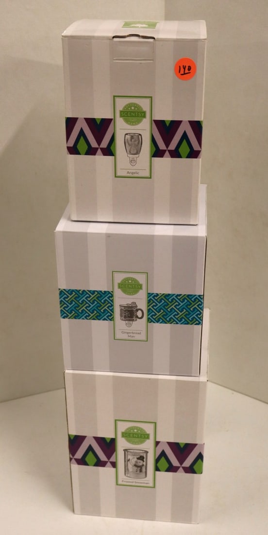 3 New Holiday Scentsy Warmers in boxes (1 of 2)