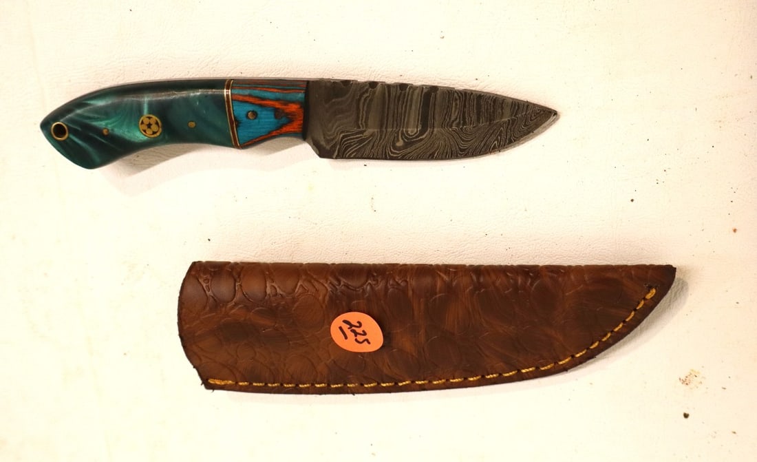 Damascus knife with multi color green blue handle leather sheath: Handcrafted knife with leather sheath damascus blade with multi color green/blue handle with leather sheath and belt loop. 7"l