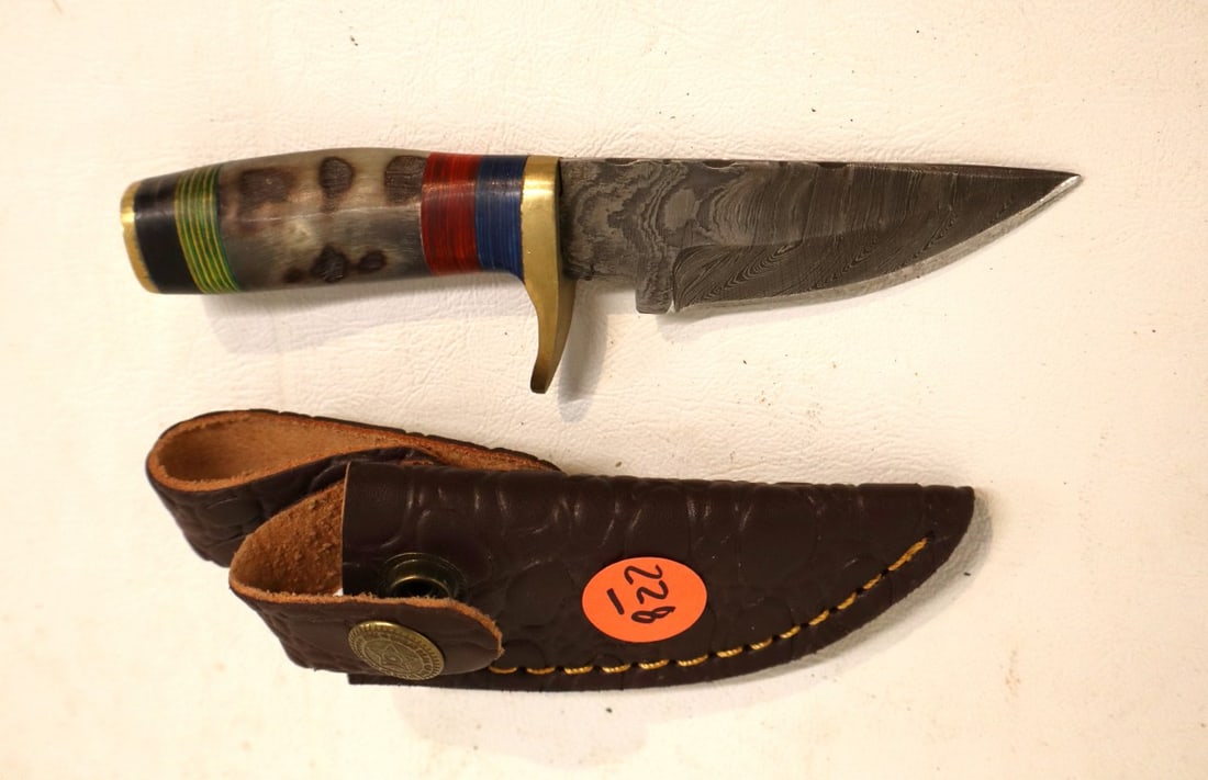 Damascus knife with multi color handle & leather sheath: Handcrafted knife with leather sheath damascus blade with multi colored handle and belt loop with leather sheath. 5"l
