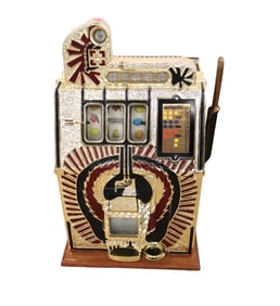 Nice Mills .25 cent slot machine with key