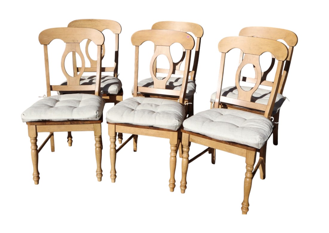 Set 6 Sunset Trading plank bottom dining chairs: Set of 6 plank bottom country style mahogany dining room chairs with cushions by Sunset Trading, structurally sound and good condition. Each 37"h x 20"w x 19"d seat height 18.5"